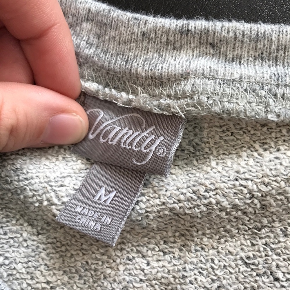 Sweater with sequins - Picture 4 of 6